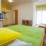Apartments Makarska Appartamento *