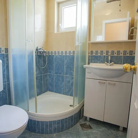Apartments Makarska شقة *